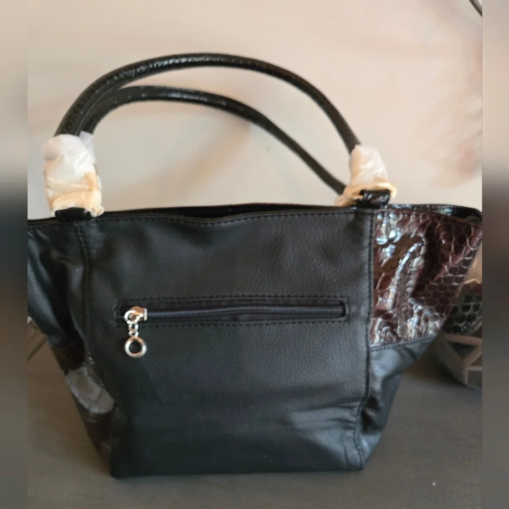 Candie Patent Leather Elegant Shoulder Bag